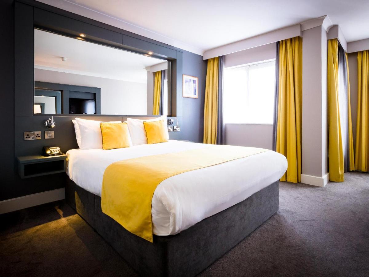 Claregalway Hotel Bagian luar foto