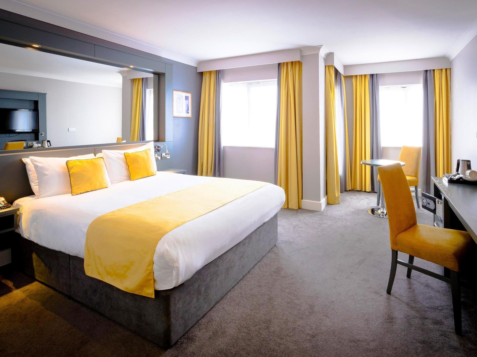 Claregalway Hotel Bagian luar foto