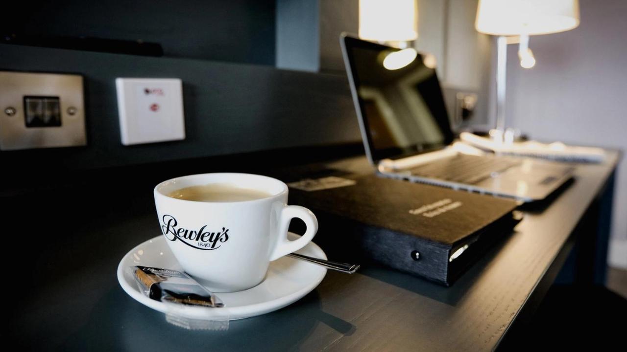 Claregalway Hotel Bagian luar foto
