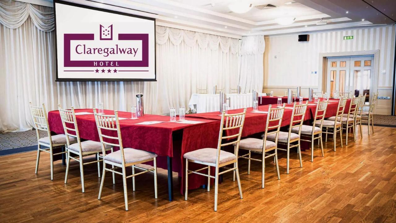 Claregalway Hotel Bagian luar foto