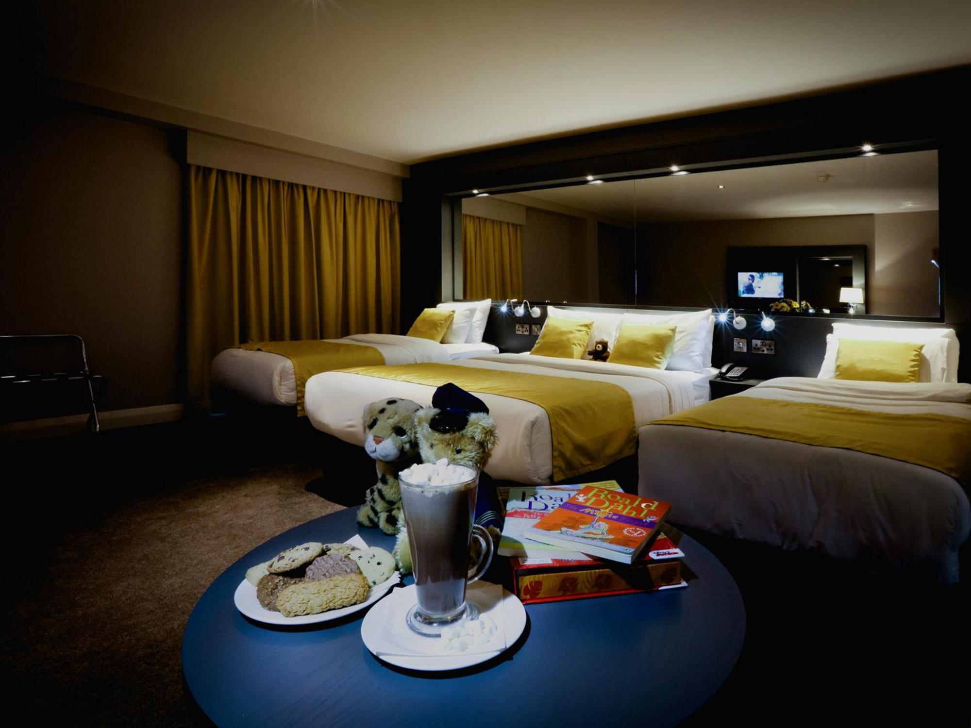 Claregalway Hotel Bagian luar foto