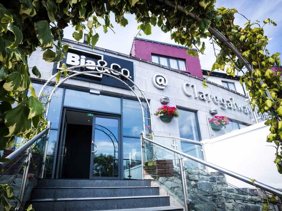 Claregalway Hotel Bagian luar foto